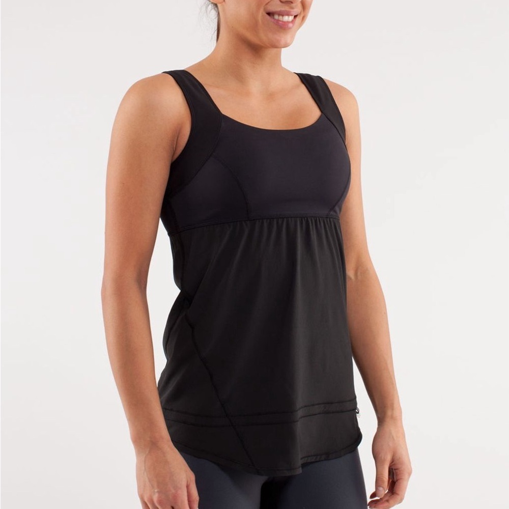 Lululemon Run Chase Me Black Athletic Casual Breathable Drawcord Waist Tank Top